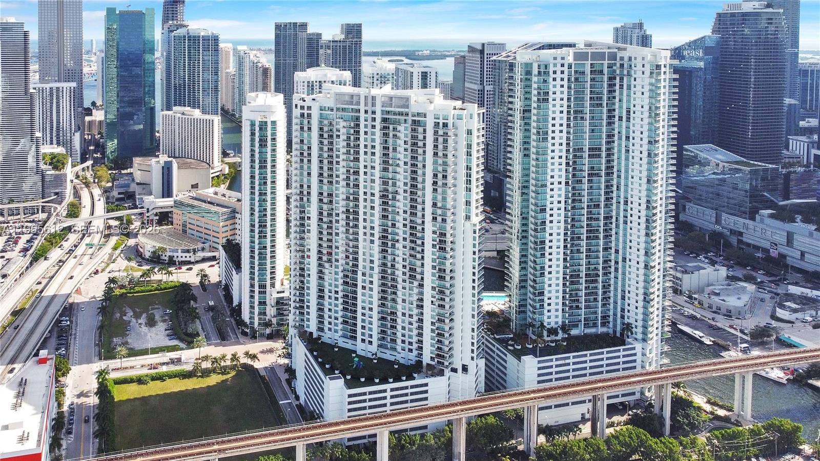 90 SW 3rd St #4408, Miami FL 33130
