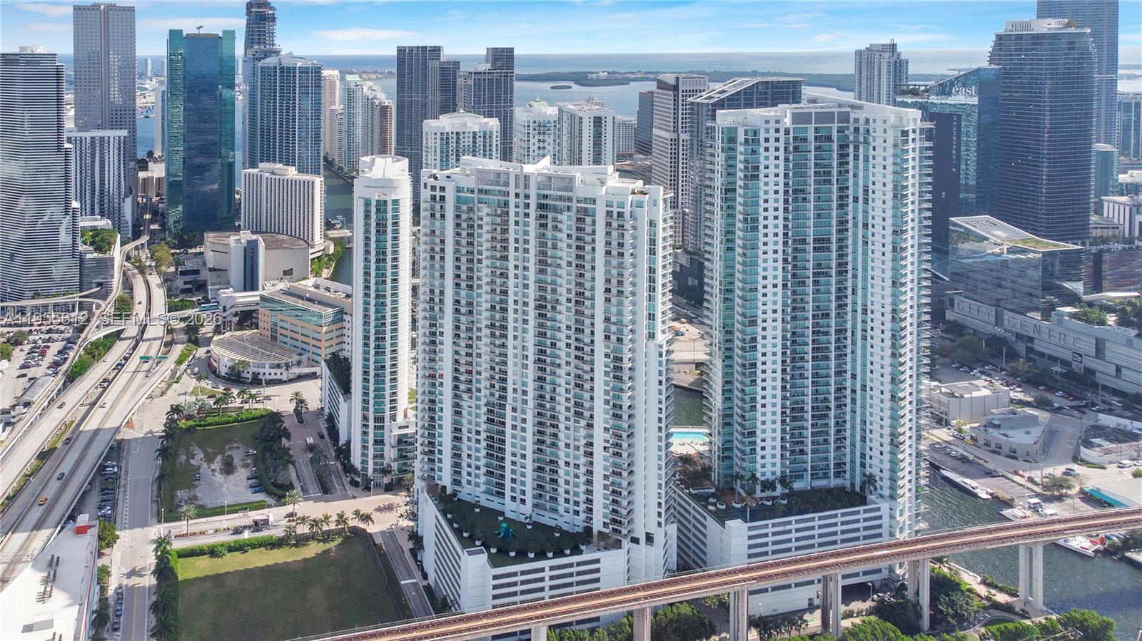 90 SW 3rd St #4408, Miami FL 33130
