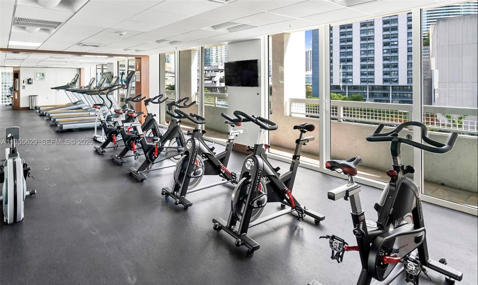 31 SE 5th St #1803, Miami FL 33131