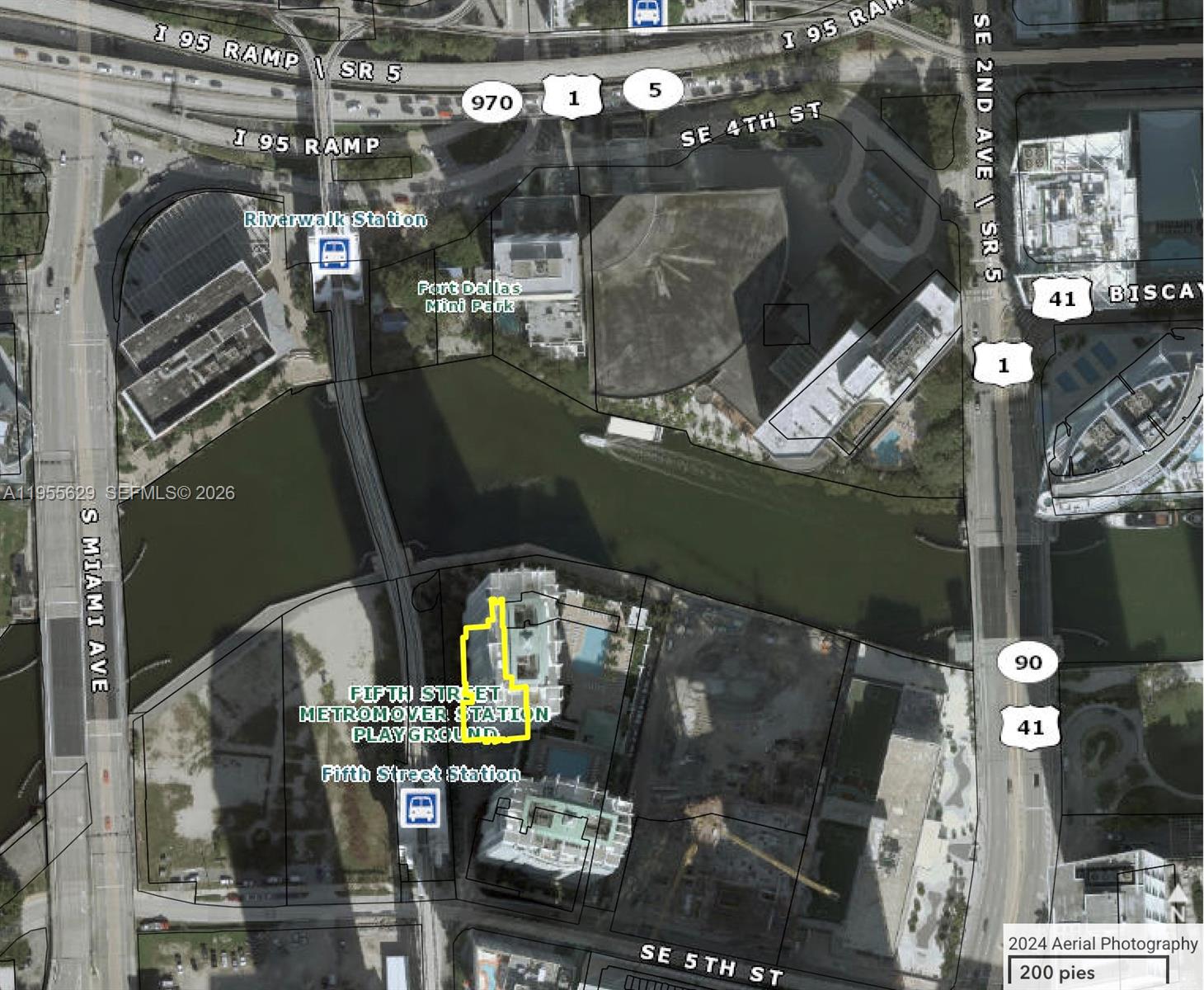 31 SE 5th St #1803, Miami FL 33131