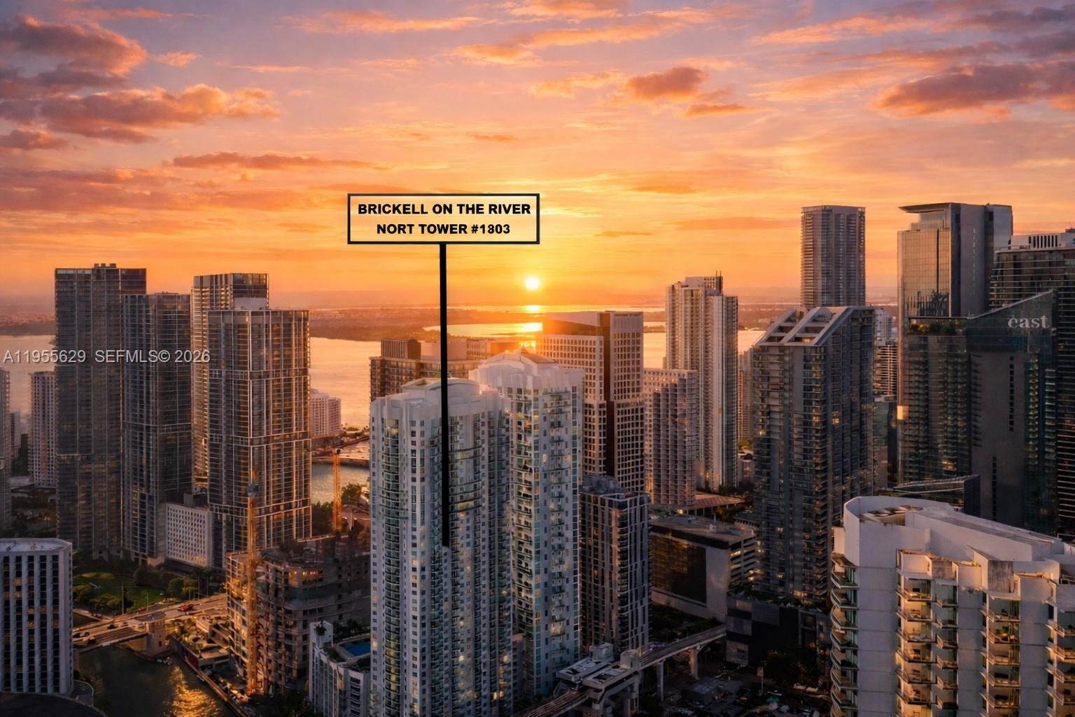 31 SE 5th St #1803, Miami FL 33131