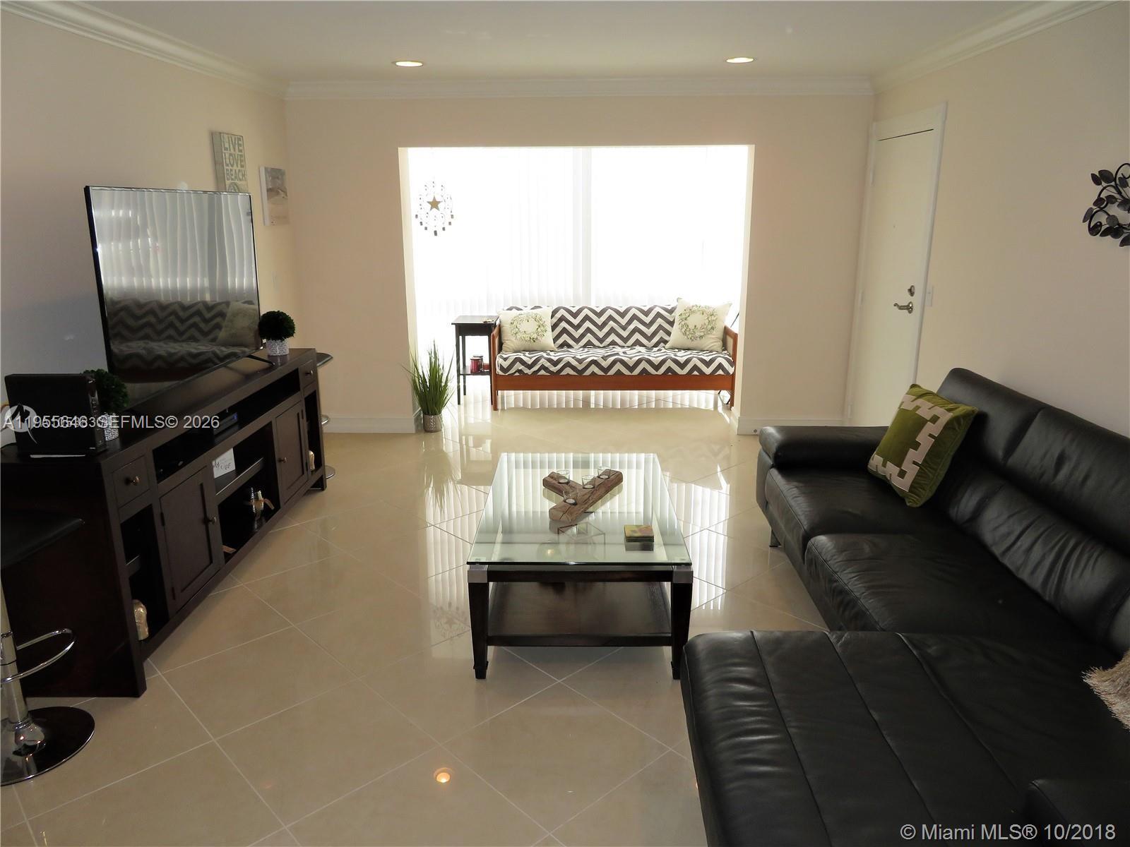 6471 Bay Club Dr #2, Fort Lauderdale FL 33308