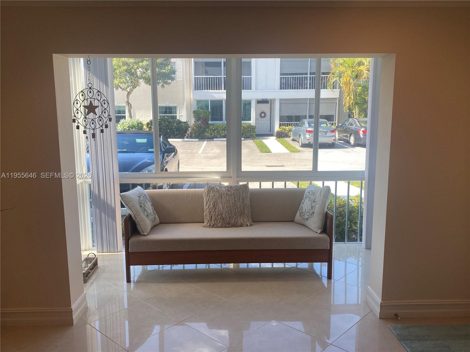 6471 Bay Club Dr #2, Fort Lauderdale FL 33308
