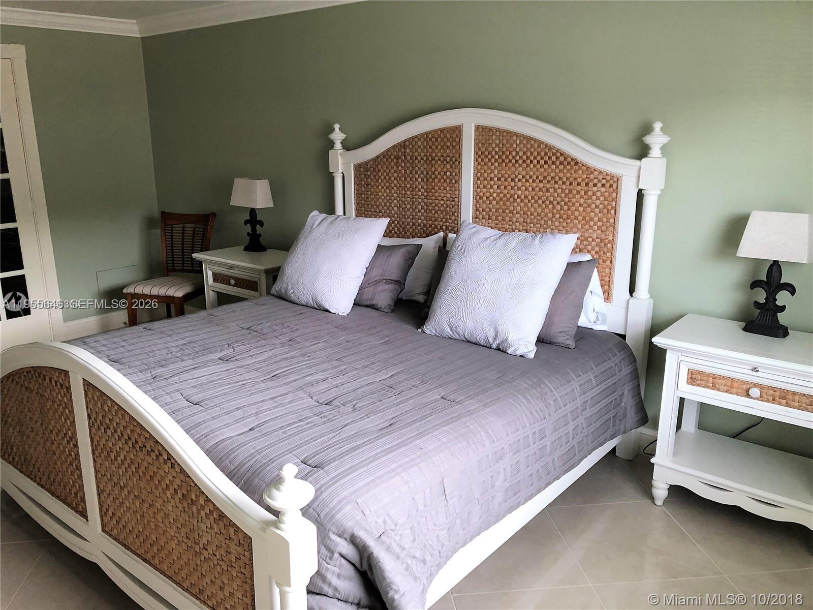 6471 Bay Club Dr #2, Fort Lauderdale FL 33308