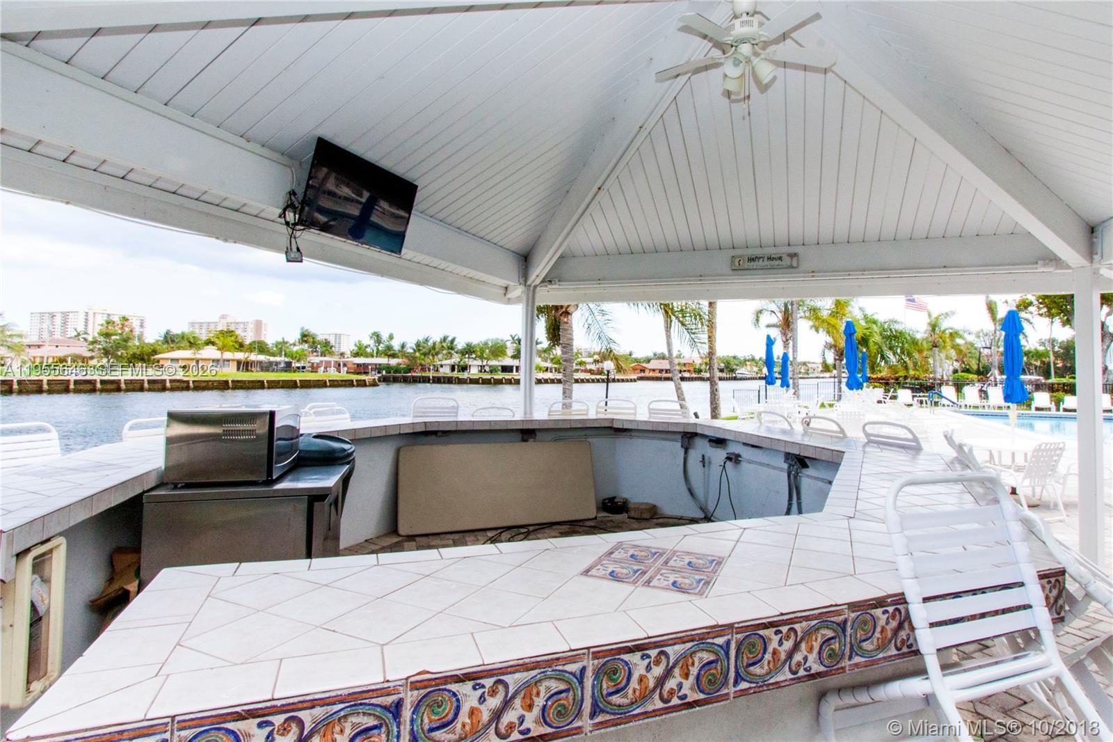 6471 Bay Club Dr #2, Fort Lauderdale FL 33308