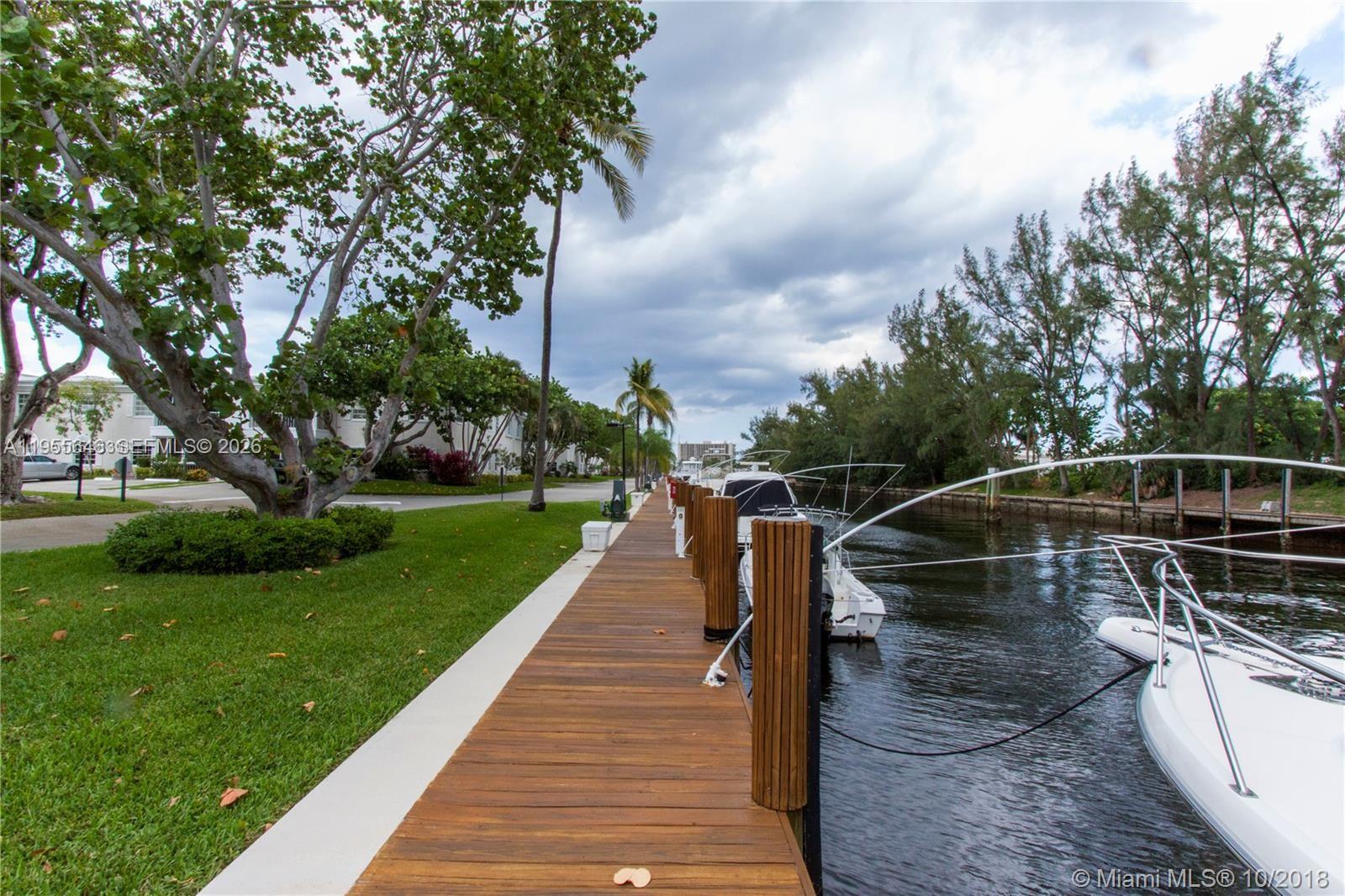 6471 Bay Club Dr #2, Fort Lauderdale FL 33308