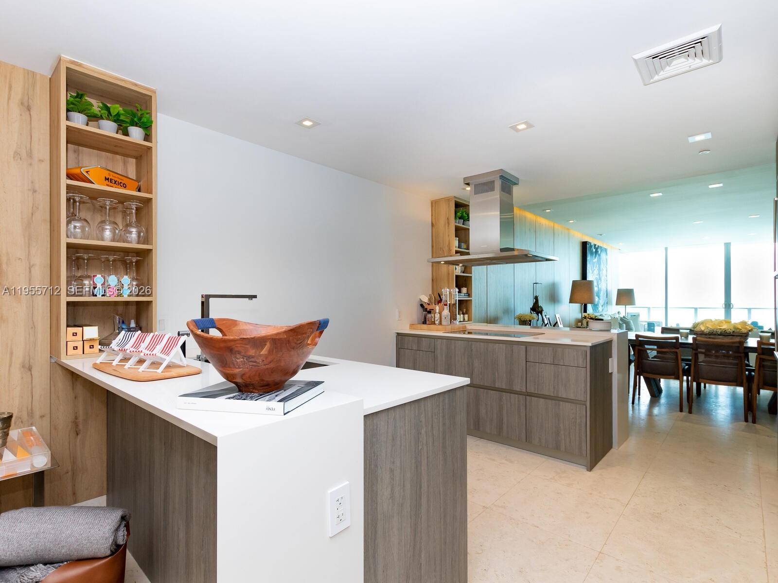 360 Ocean Dr #606S, Key Biscayne FL 33149