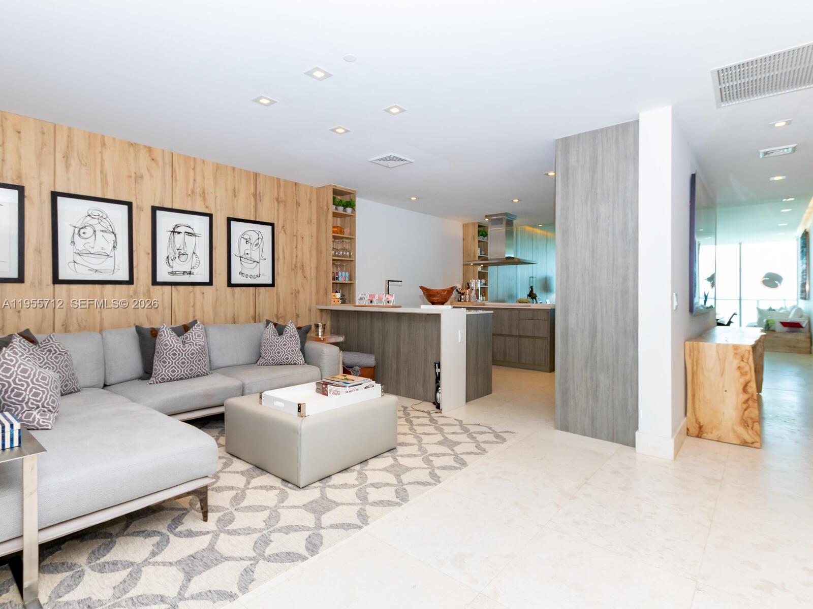 360 Ocean Dr #606S, Key Biscayne FL 33149