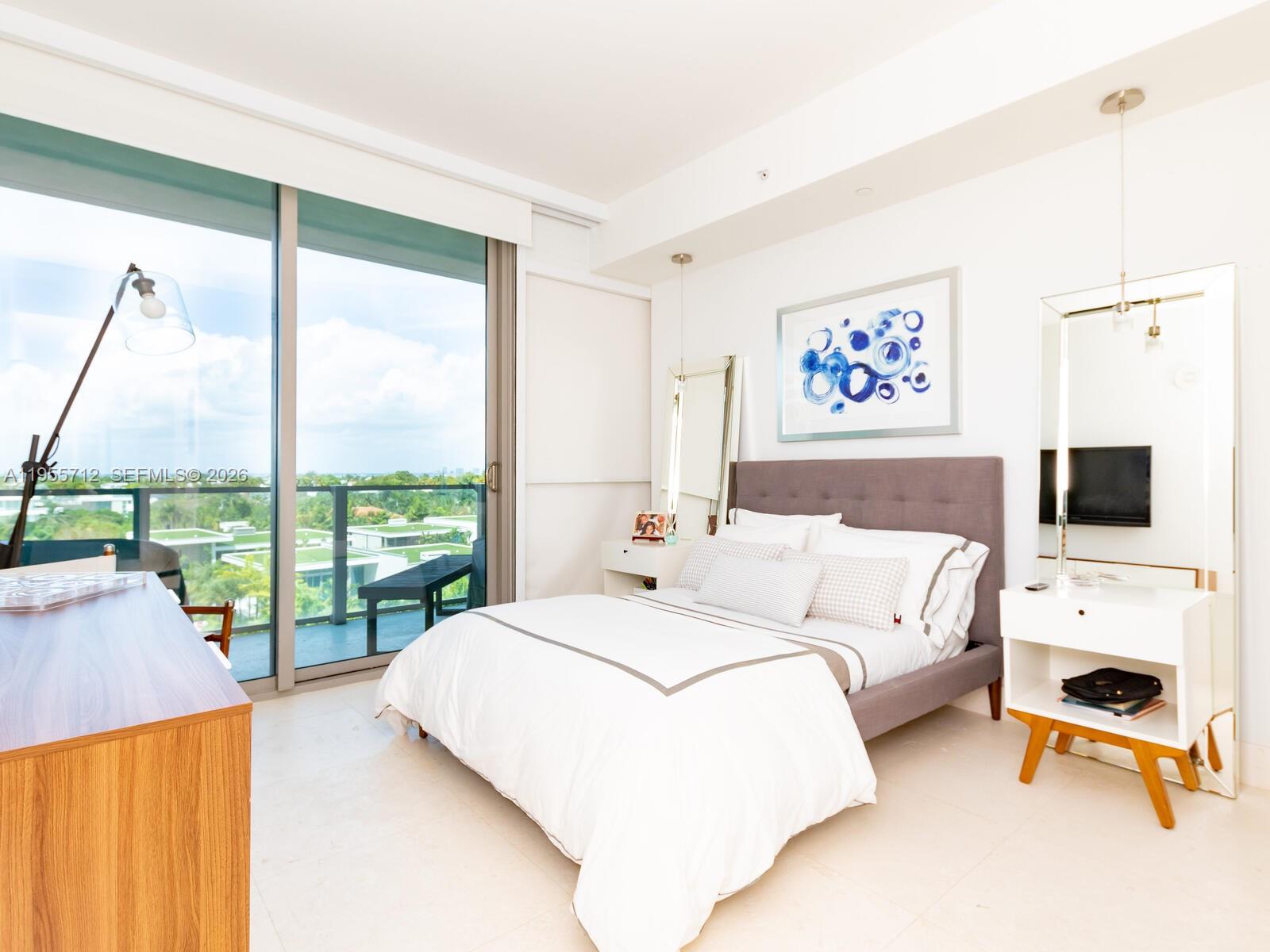 360 Ocean Dr #606S, Key Biscayne FL 33149