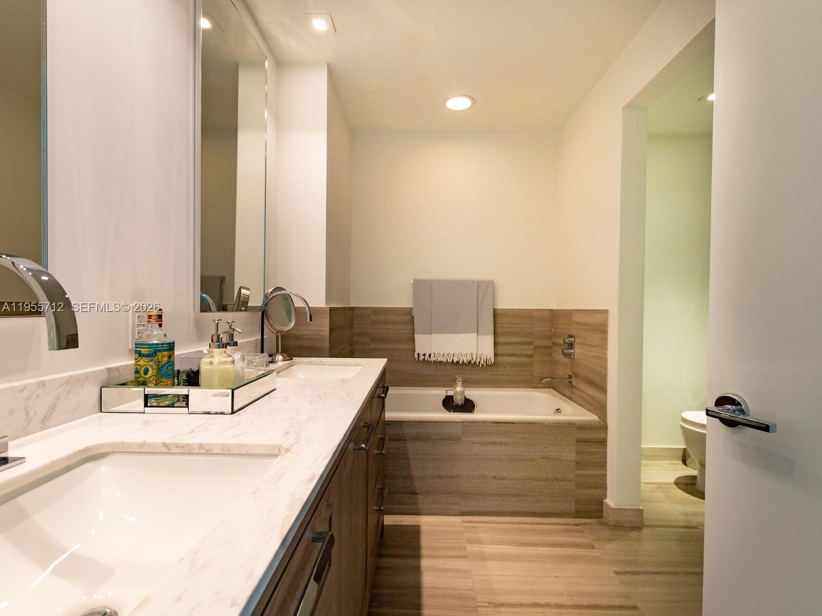 360 Ocean Dr #606S, Key Biscayne FL 33149
