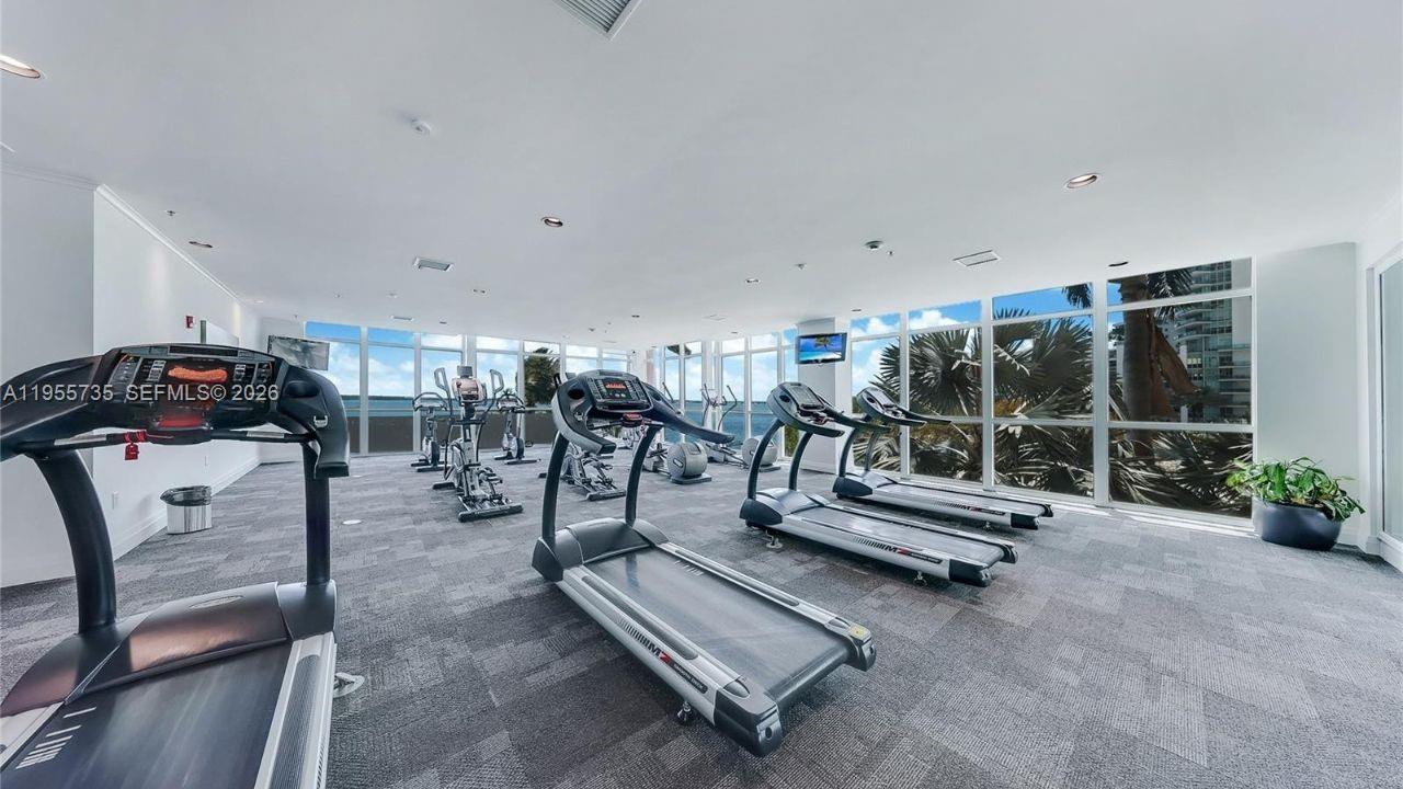 1155 Brickell Bay Dr #1006, Miami FL 33131