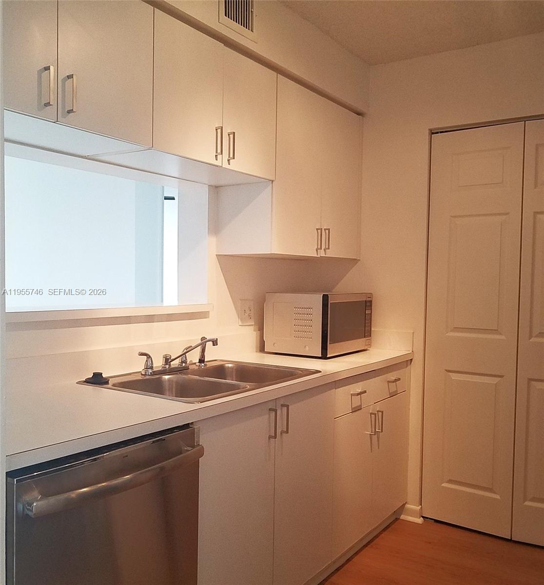 19999 E Country Club Dr #1505, Aventura FL 33180