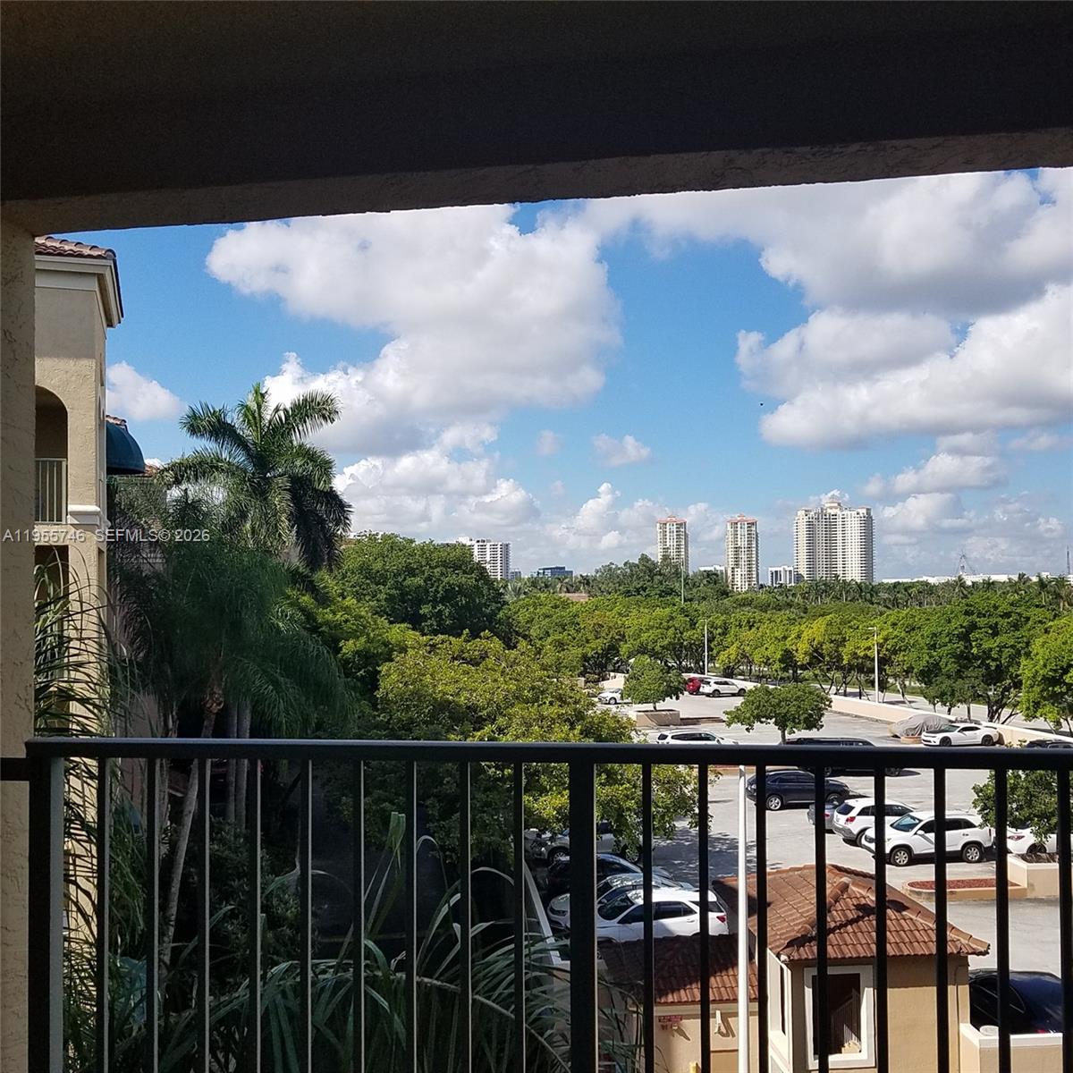 19999 E Country Club Dr #1505, Aventura FL 33180