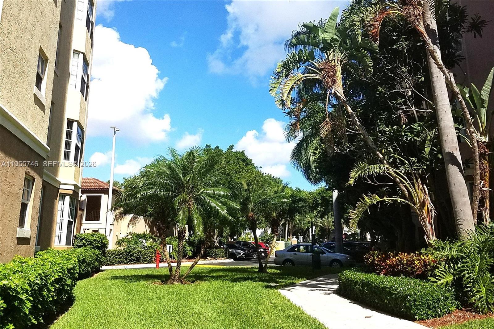 19999 E Country Club Dr #1505, Aventura FL 33180