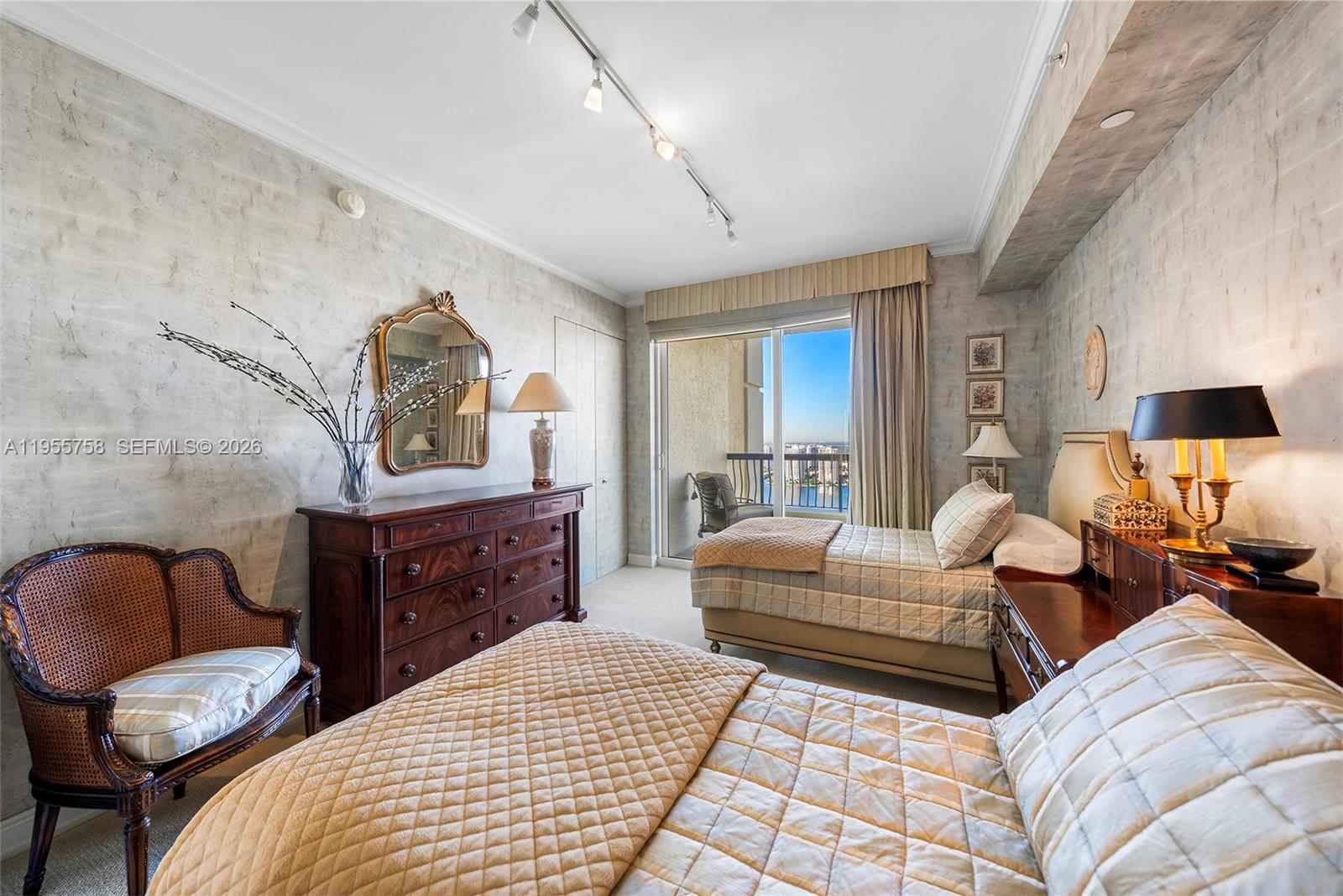 17875 Collins Ave #4103, Sunny Isles Beach FL 33160
