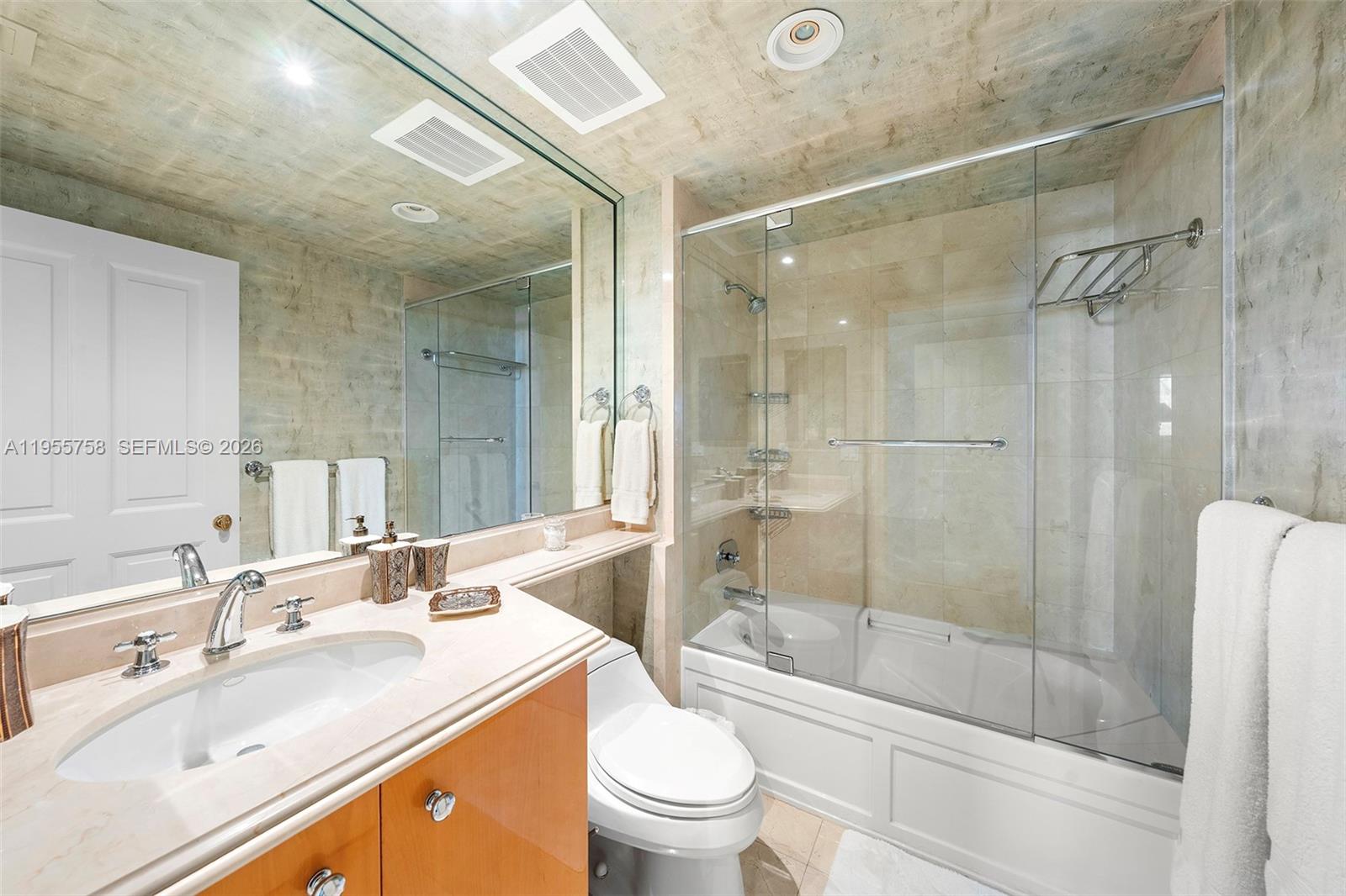 17875 Collins Ave #4103, Sunny Isles Beach FL 33160