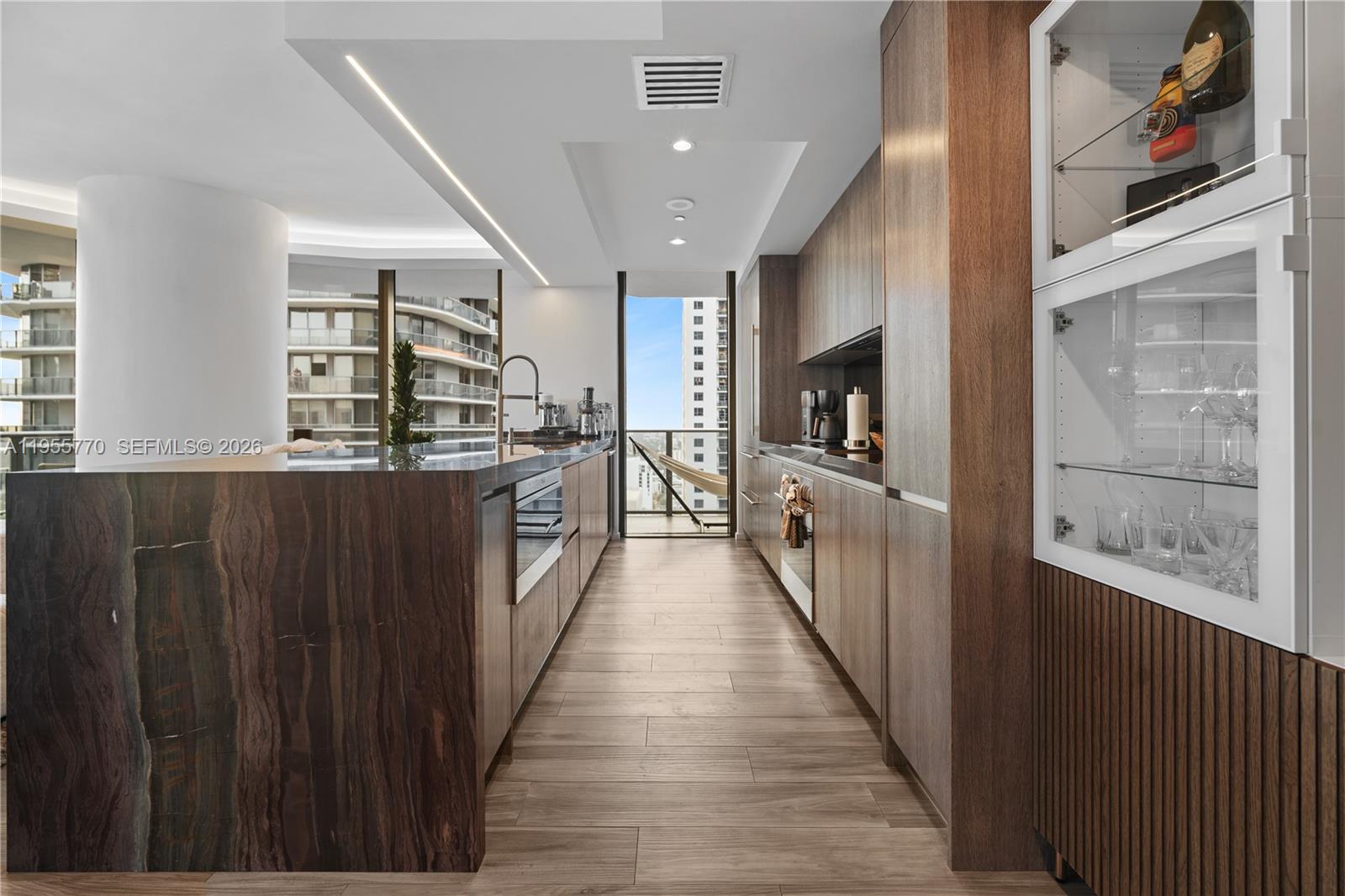 801 S Miami Ave #3601, Miami FL 33130
