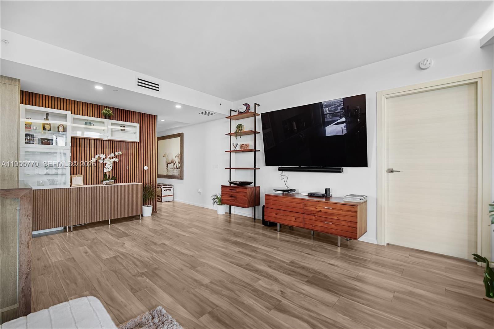801 S Miami Ave #3601, Miami FL 33130