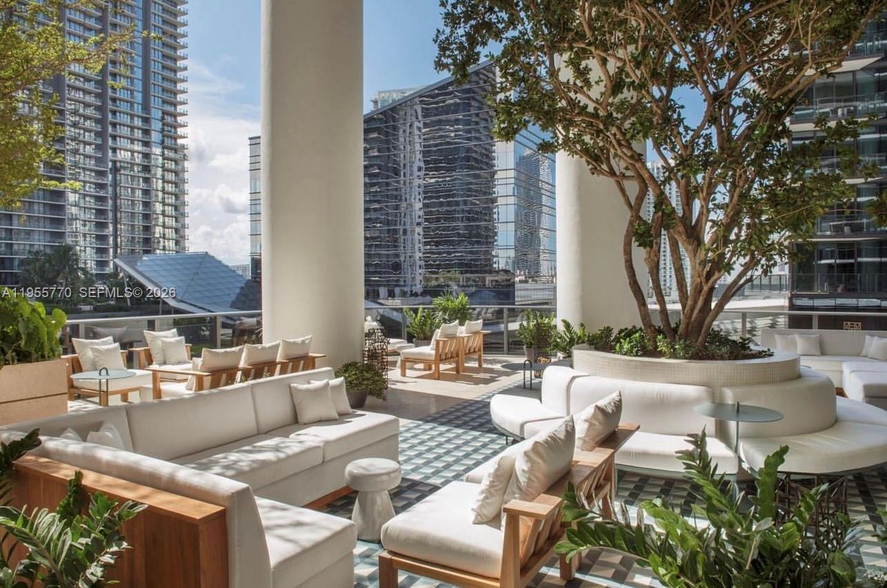 801 S Miami Ave #3601, Miami FL 33130