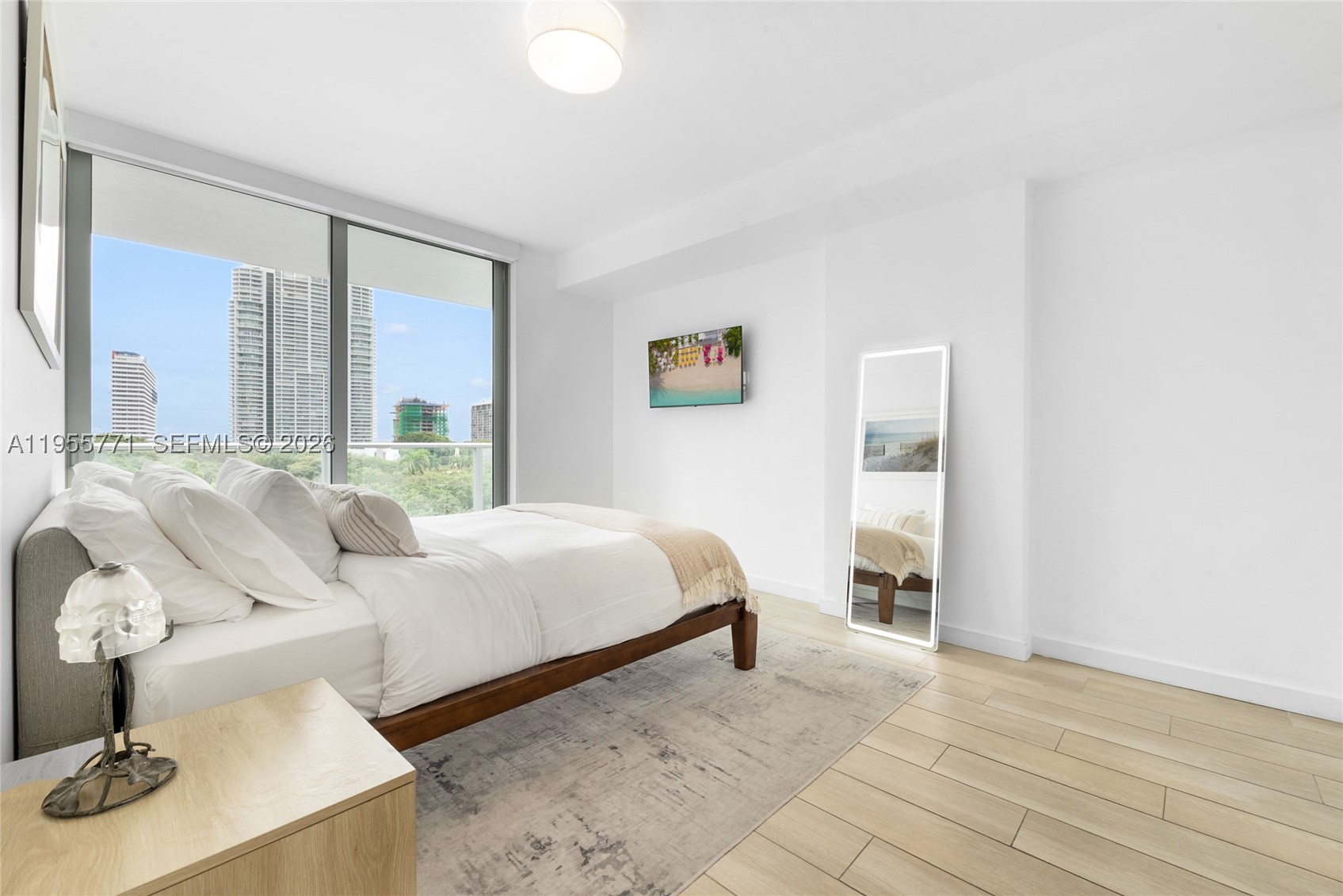 1600 SW 1st Ave #707, Miami FL 33129