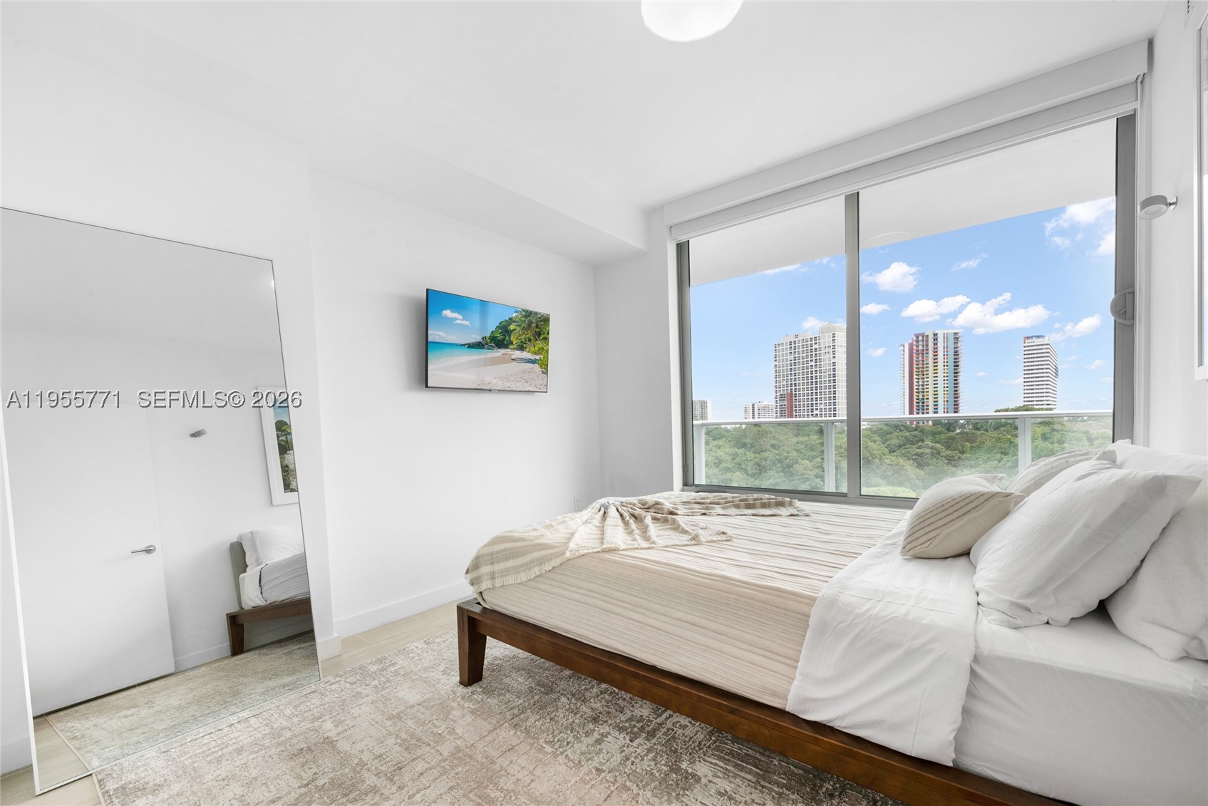 1600 SW 1st Ave #707, Miami FL 33129