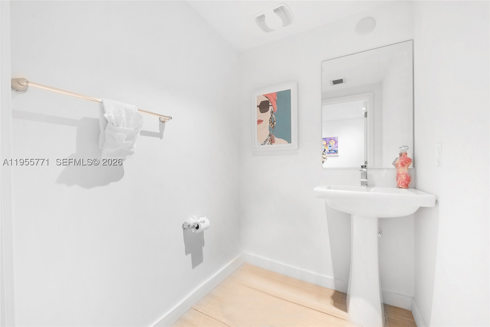 1600 SW 1st Ave #707, Miami FL 33129