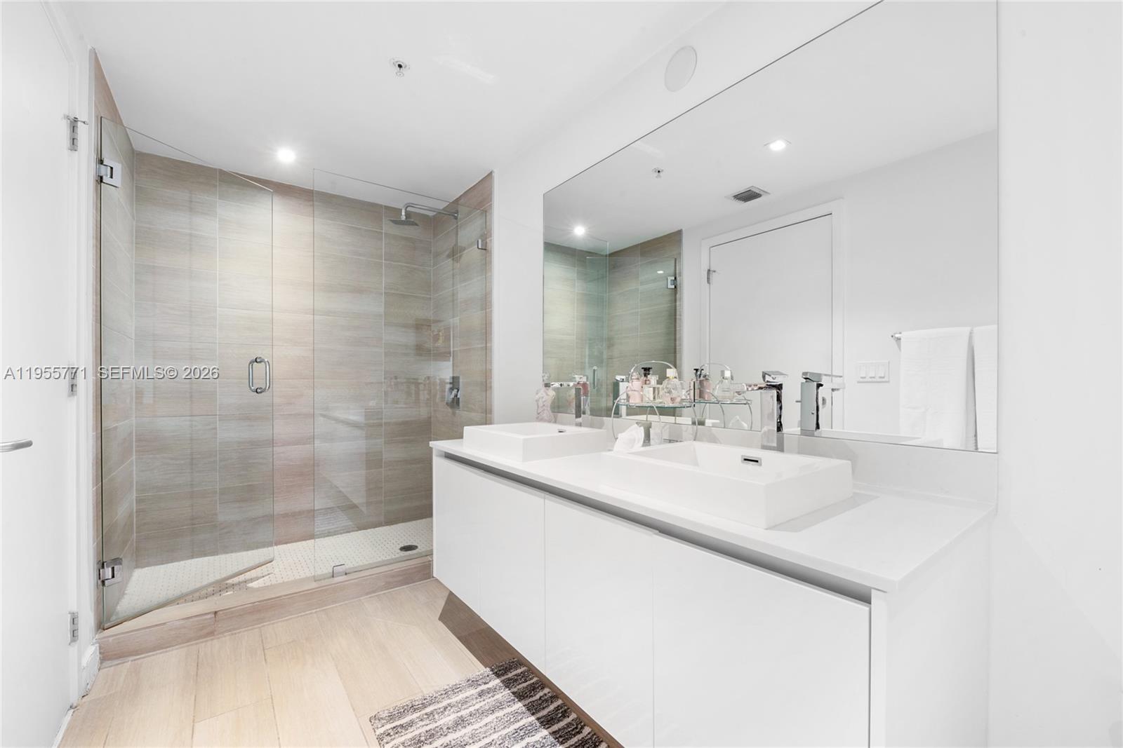 1600 SW 1st Ave #707, Miami FL 33129