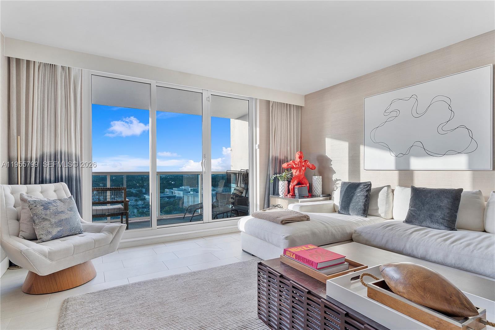 102 24th St #1427, Miami Beach FL 33139