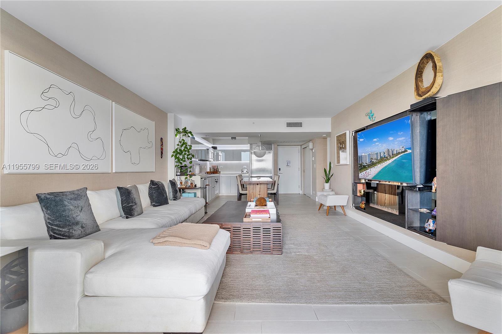 102 24th St #1427, Miami Beach FL 33139