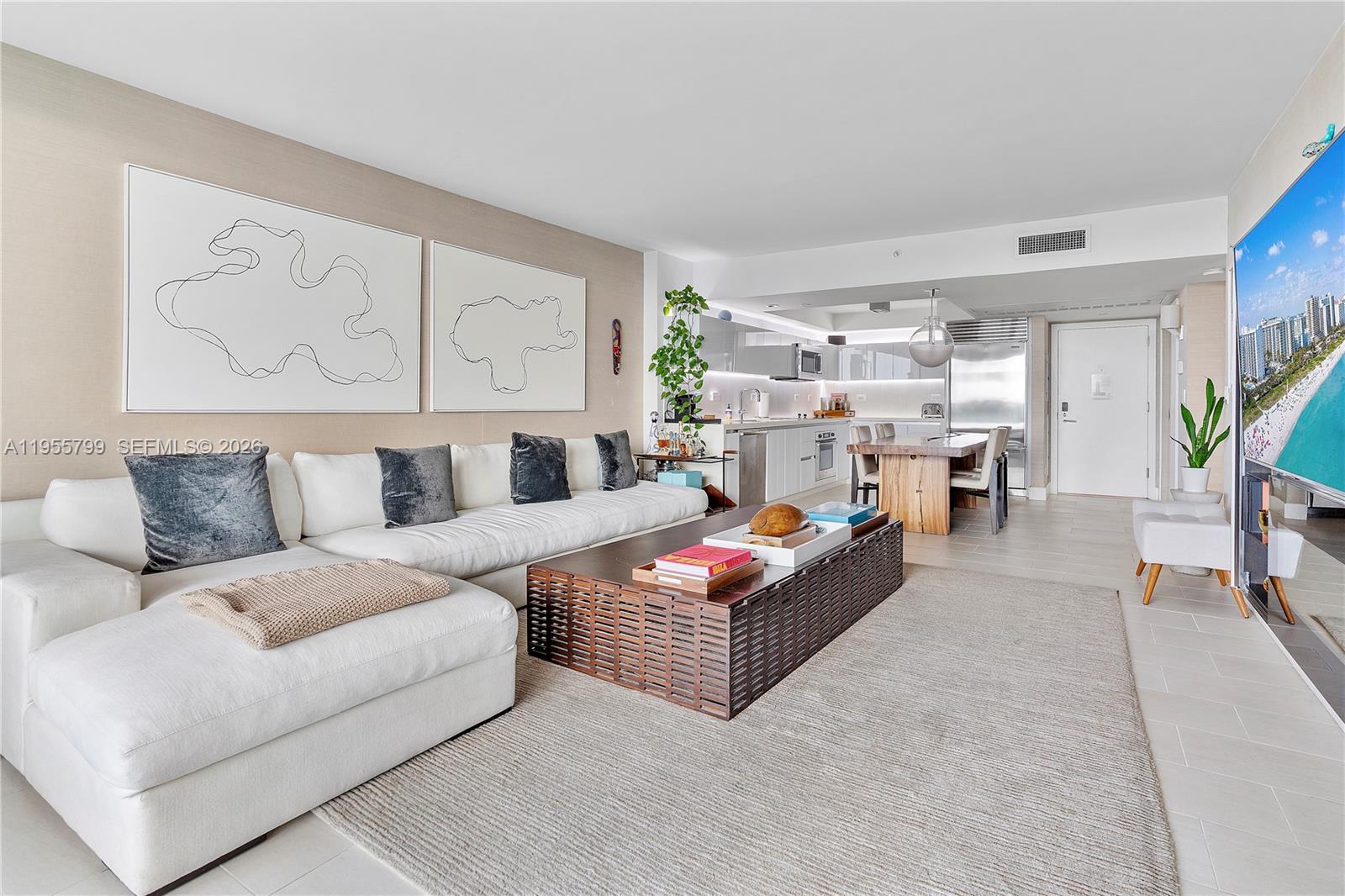 102 24th St #1427, Miami Beach FL 33139