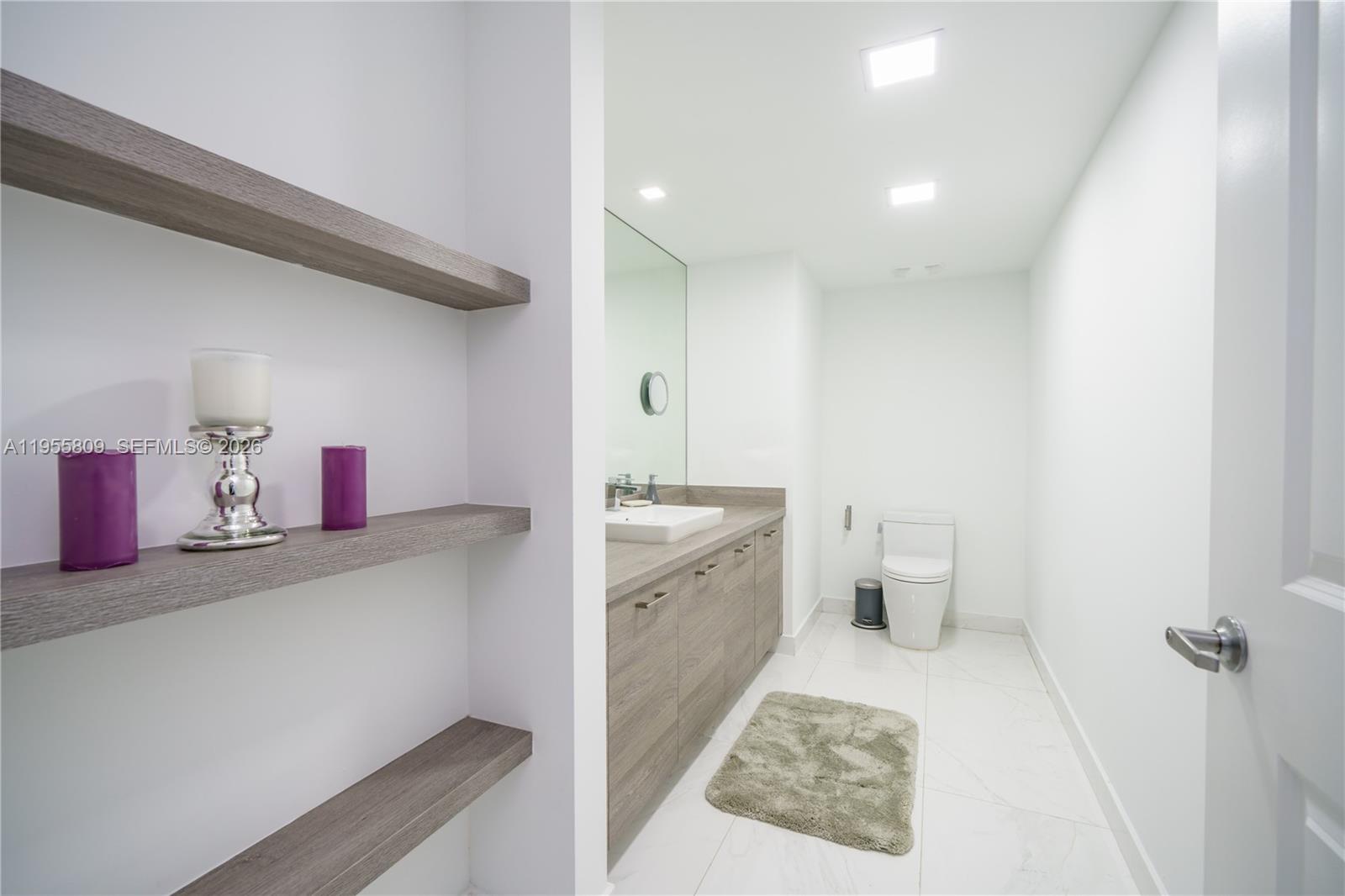 400 Sunny Isles Blvd #1704, Sunny Isles Beach FL 33160