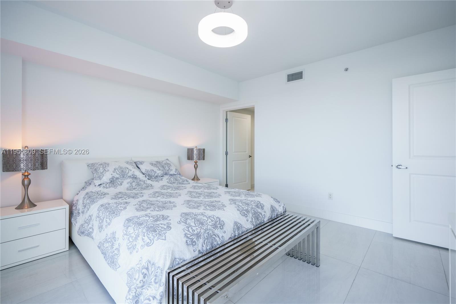 400 Sunny Isles Blvd #1704, Sunny Isles Beach FL 33160