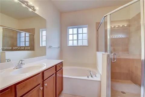 3195 NW 31st Ter, Oakland Park FL 33309