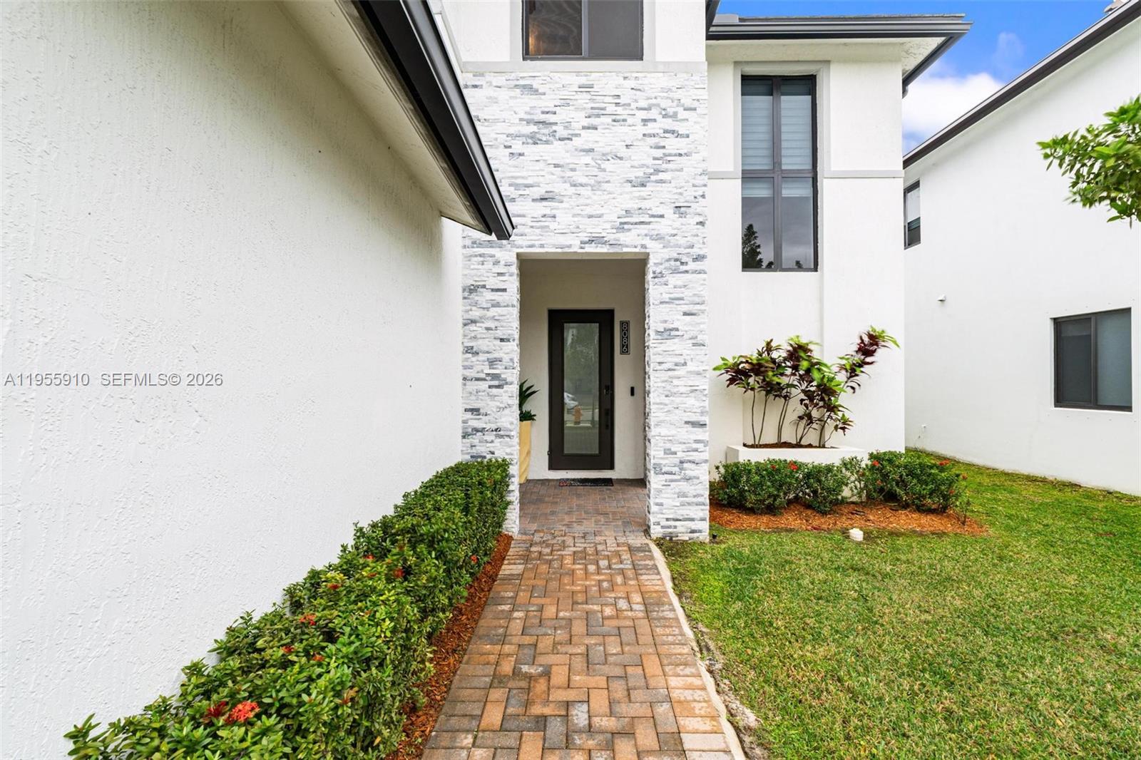 8086 NW 47th Ter, Doral FL 33166