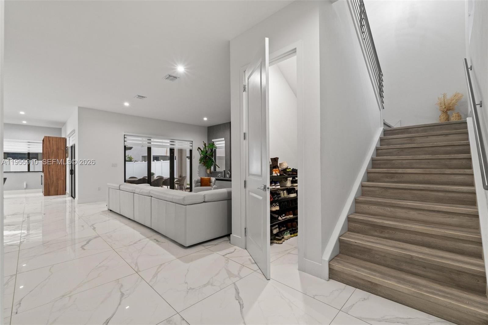 8086 NW 47th Ter, Doral FL 33166