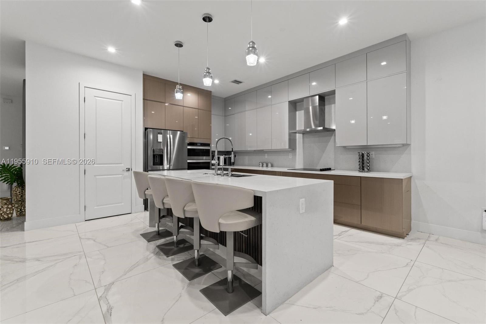 8086 NW 47th Ter, Doral FL 33166
