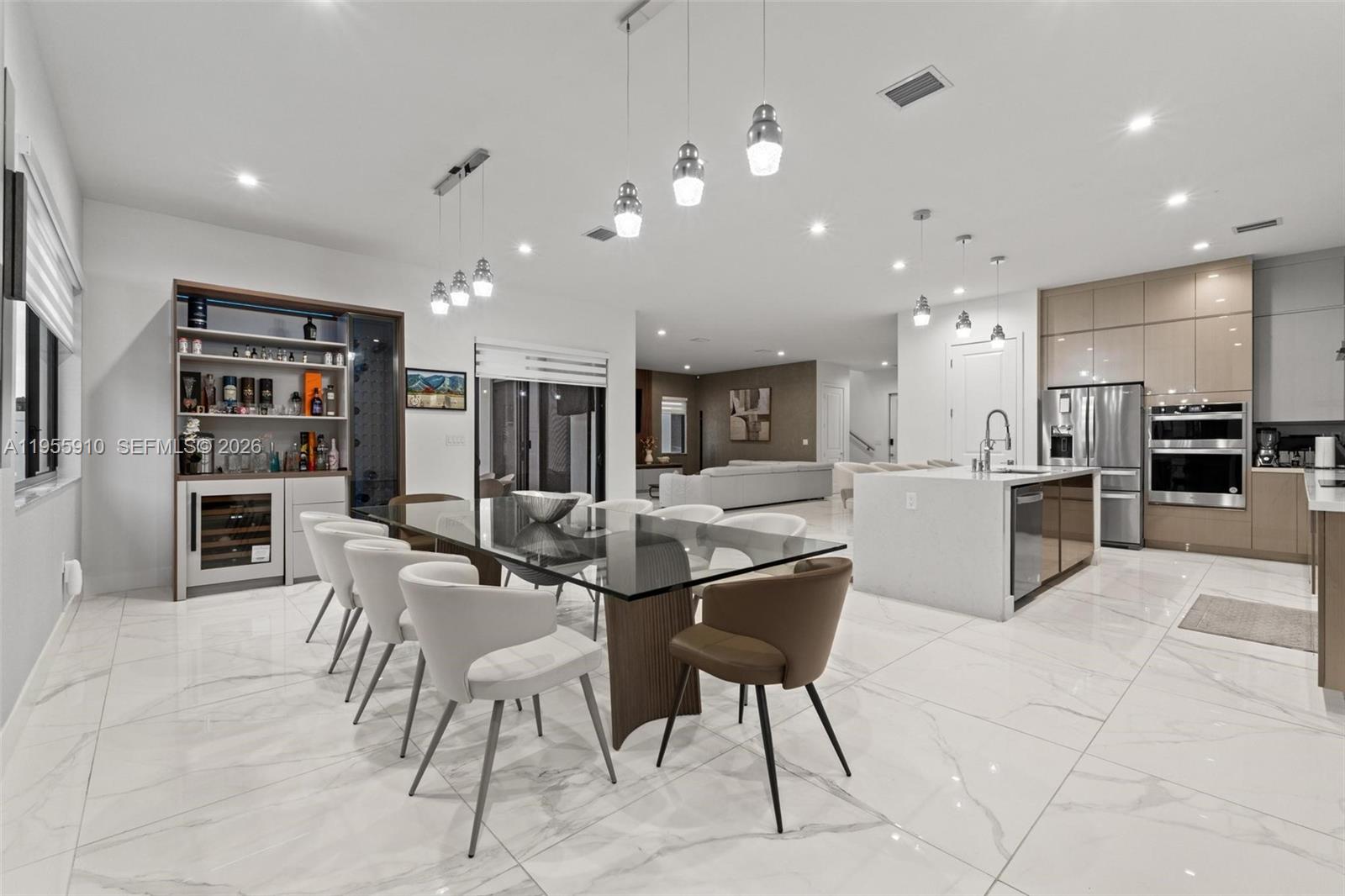 8086 NW 47th Ter, Doral FL 33166