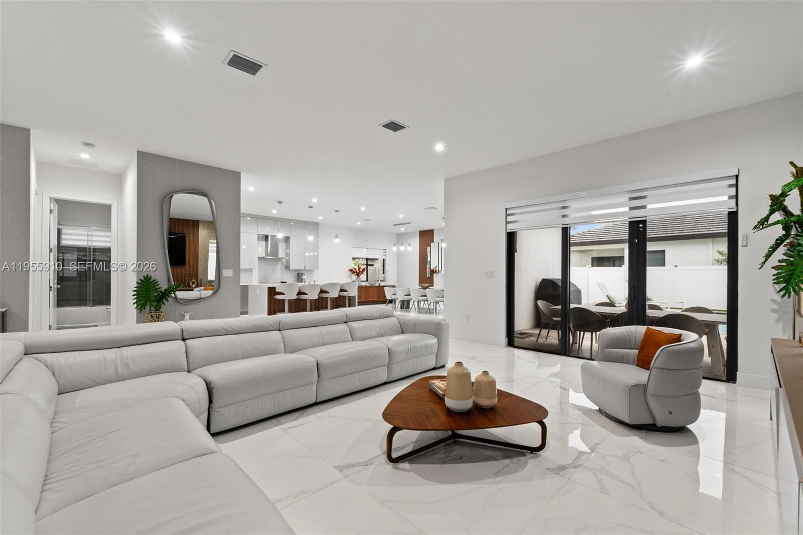 8086 NW 47th Ter, Doral FL 33166