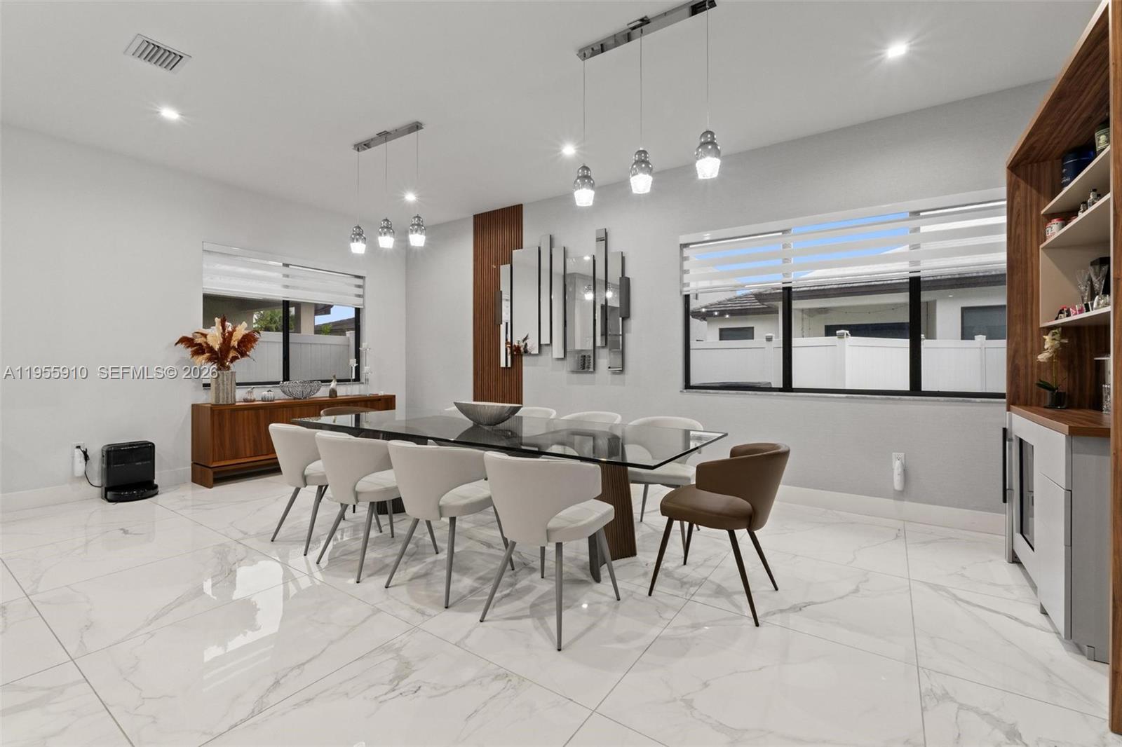8086 NW 47th Ter, Doral FL 33166