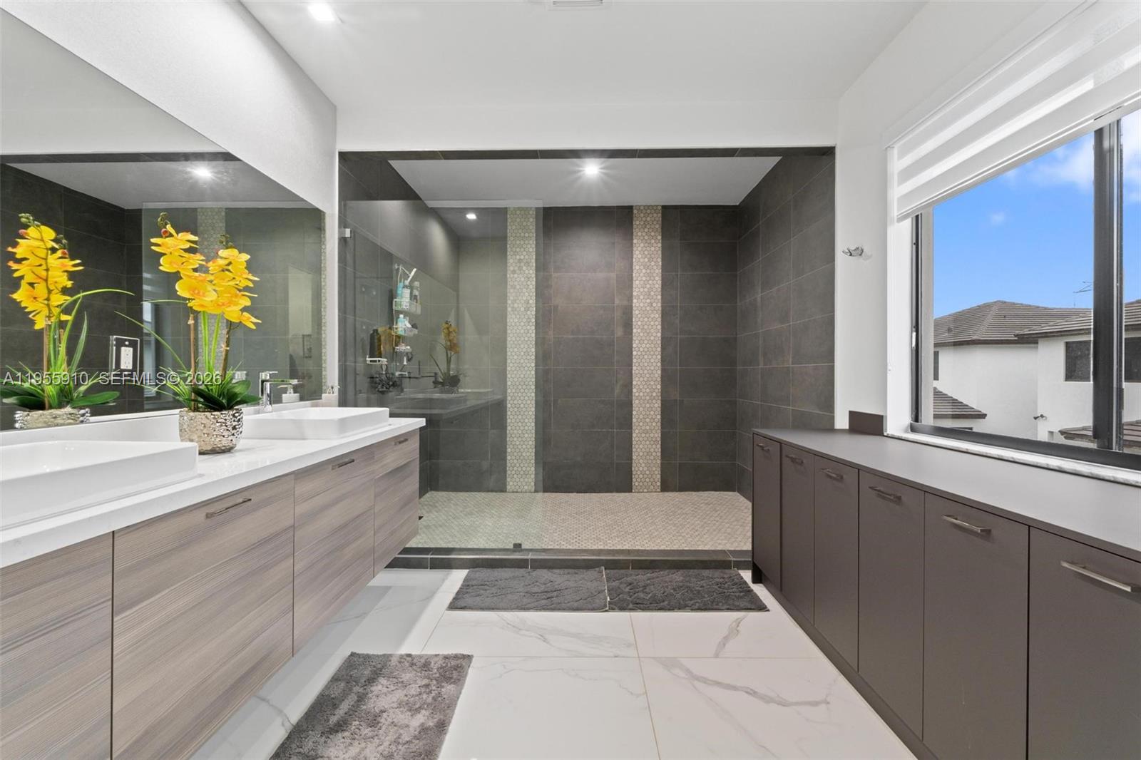 8086 NW 47th Ter, Doral FL 33166