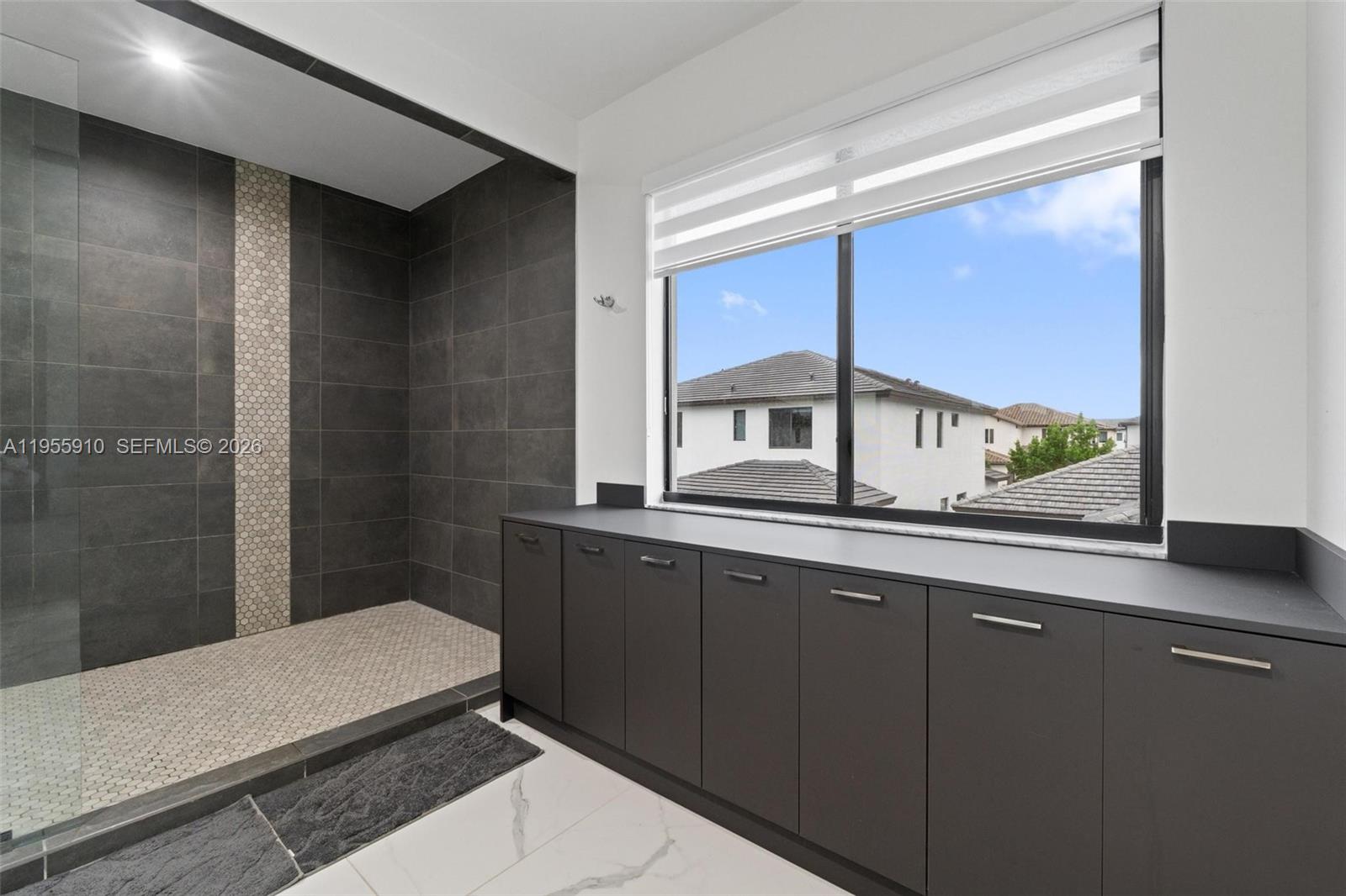 8086 NW 47th Ter, Doral FL 33166