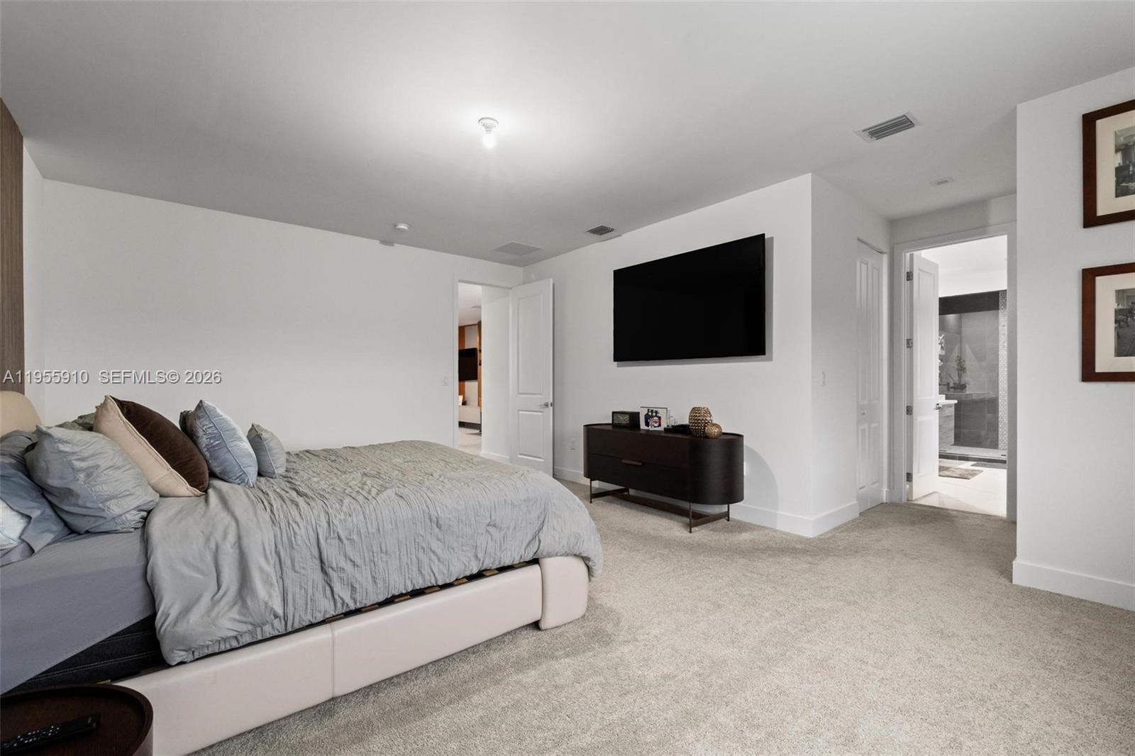 8086 NW 47th Ter, Doral FL 33166