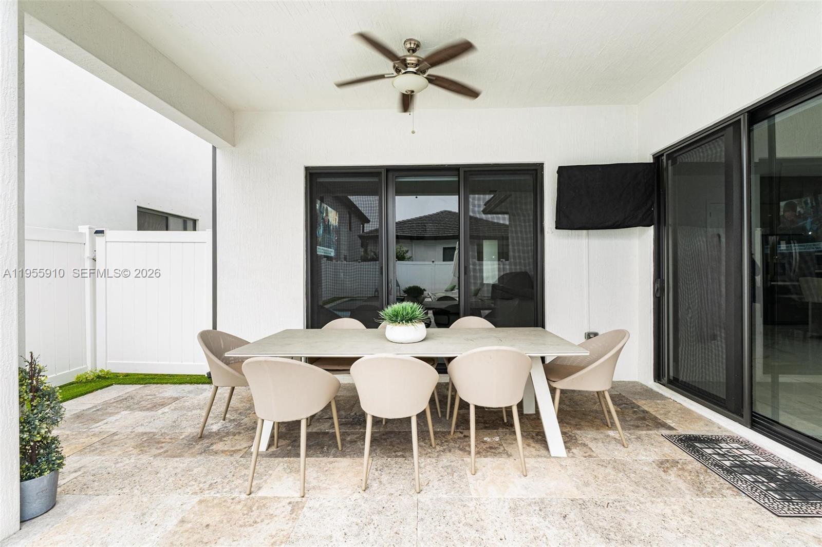 8086 NW 47th Ter, Doral FL 33166