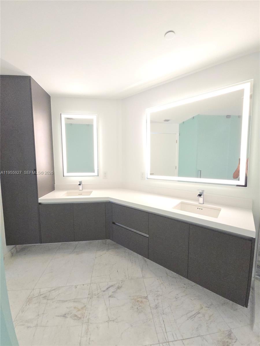 851 NE 1st Ave #4604, Miami FL 33132