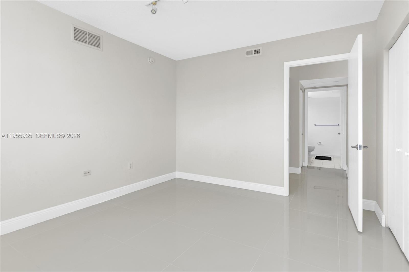 1861 NW S River Dr #2209, Miami FL 33125