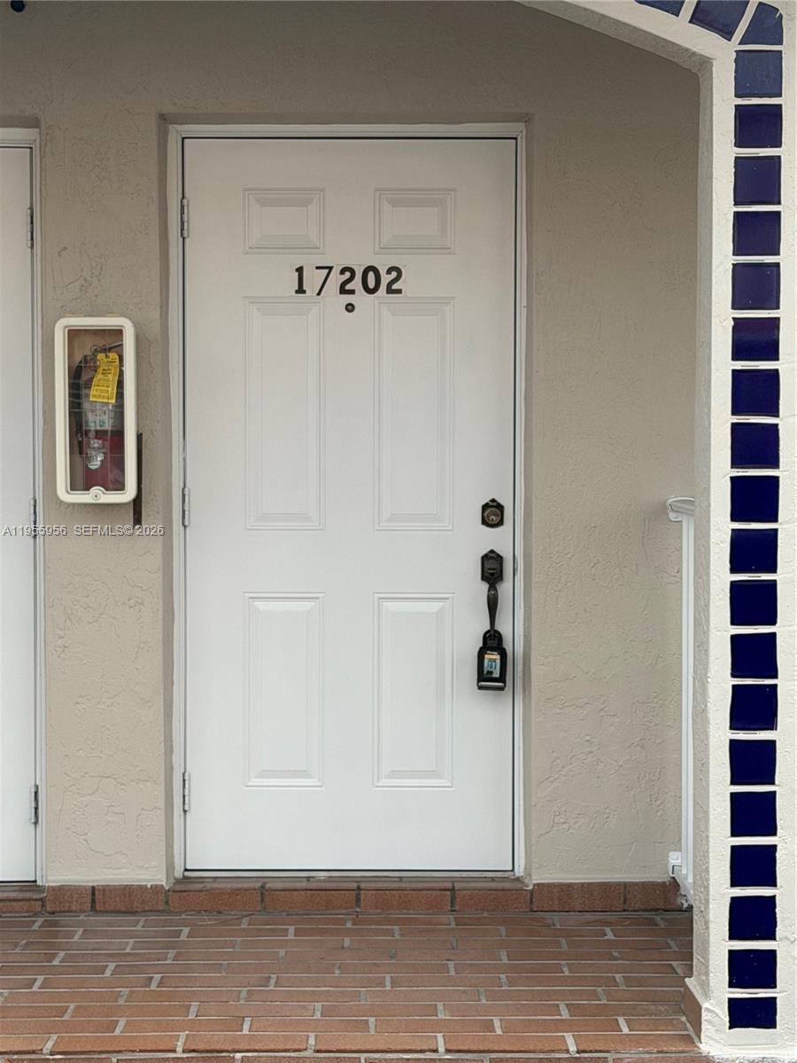 10101 W Okeechobee Rd #17202, Hialeah Gardens FL 33016