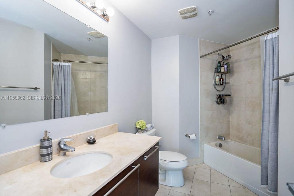 1900 N Bayshore Dr #2018, Miami FL 33132