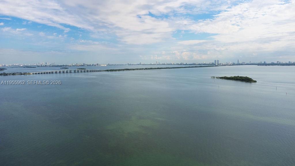 1900 N Bayshore Dr #2018, Miami FL 33132