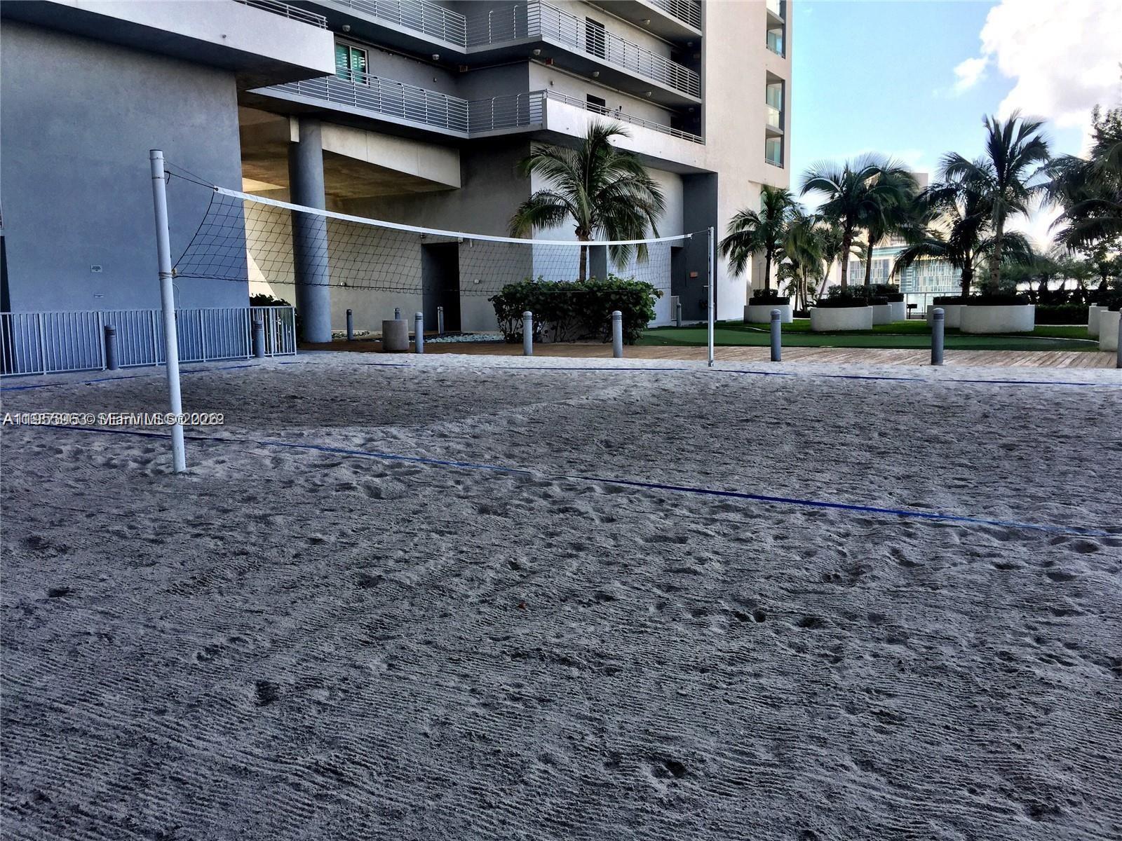888 Biscayne Blvd #2006, Miami FL 33132