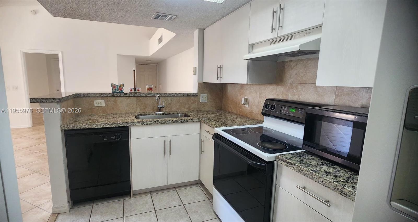 5011 Wiles Rd #306, Coconut Creek FL 33073